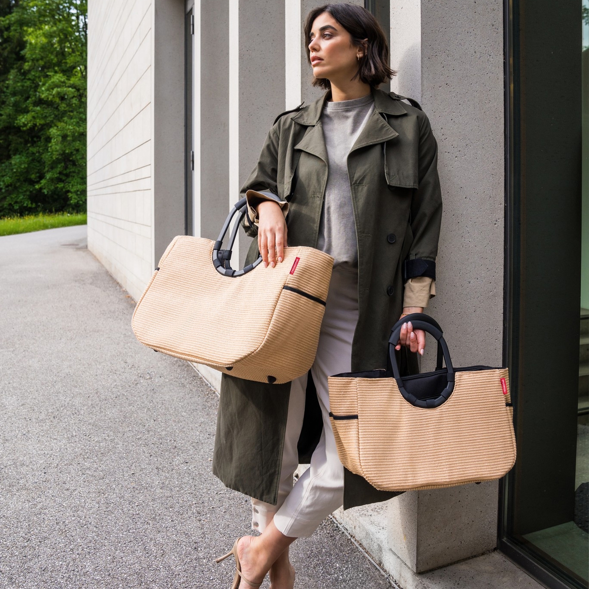 reisenthel - loopshopper M - frame raffia black reisenthel - loopshopper M - frame raffia black