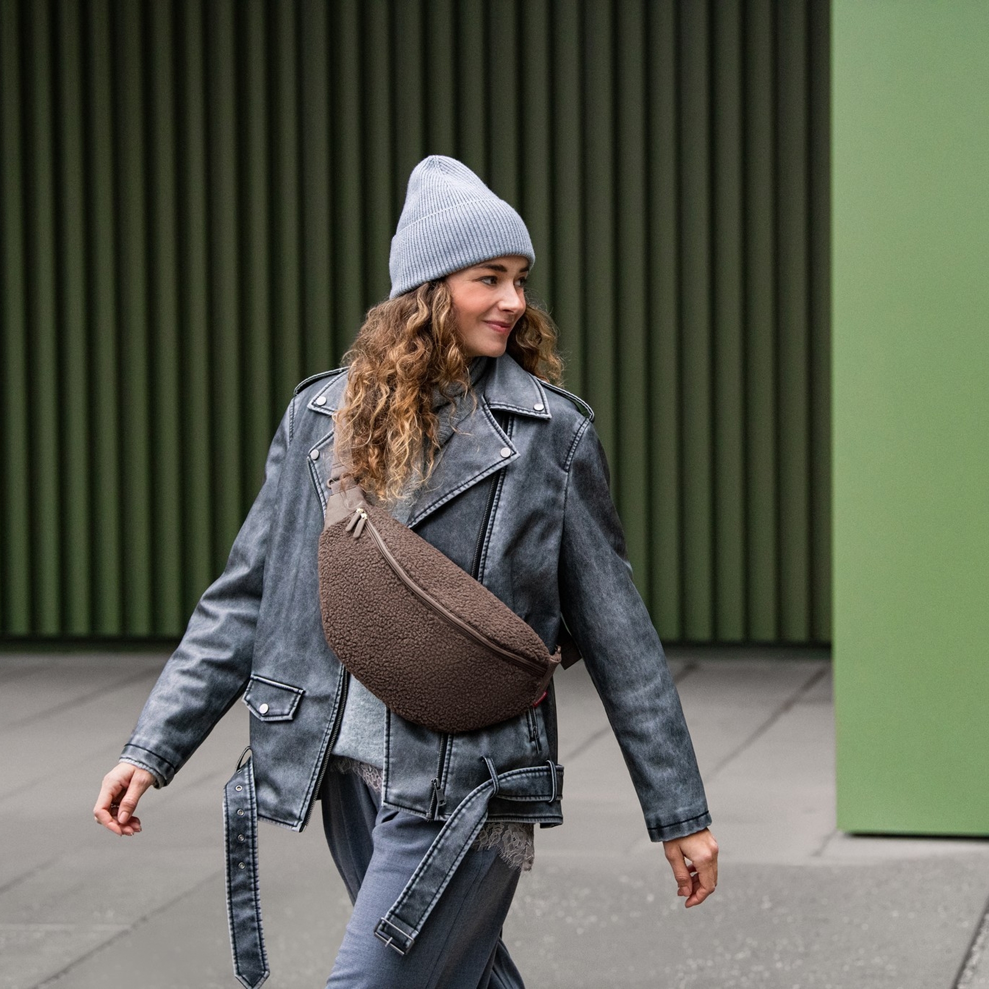 reisenthel - city beltbag - teddy chocolate