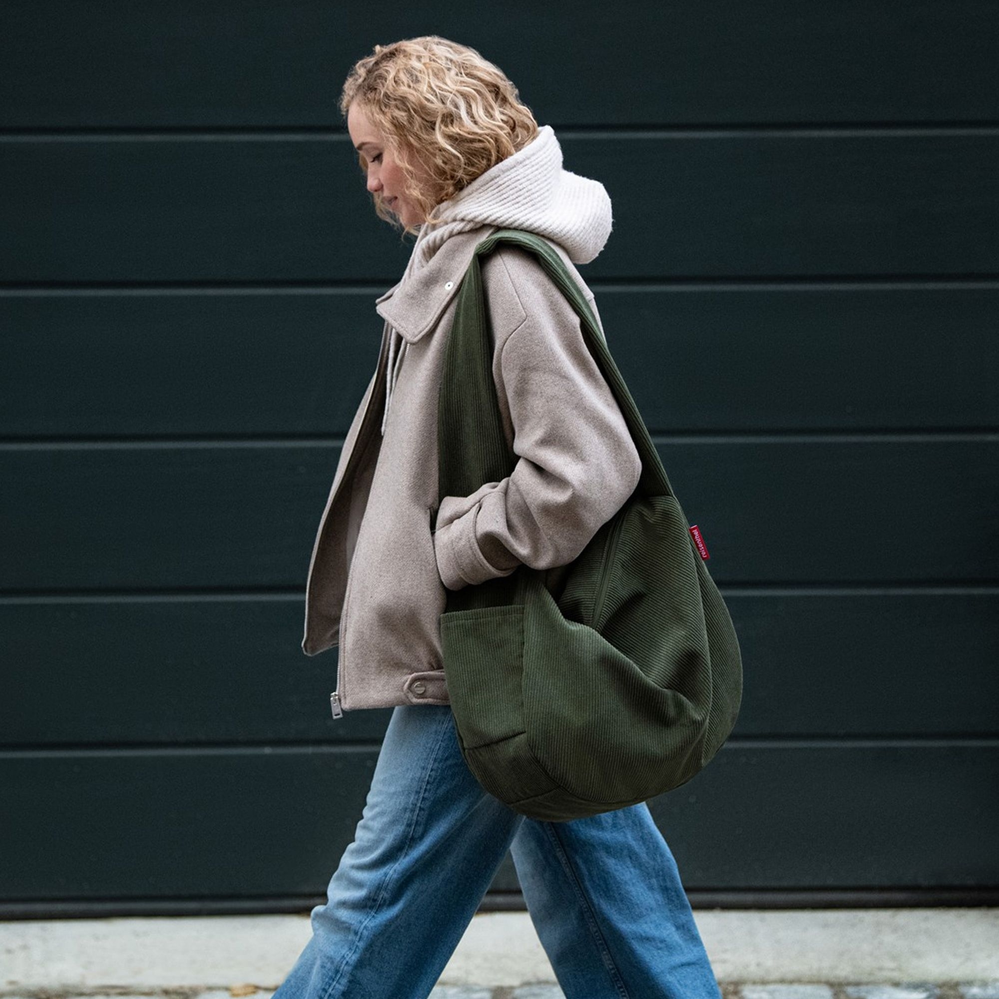 reisenthel - moonbag - dark matcha