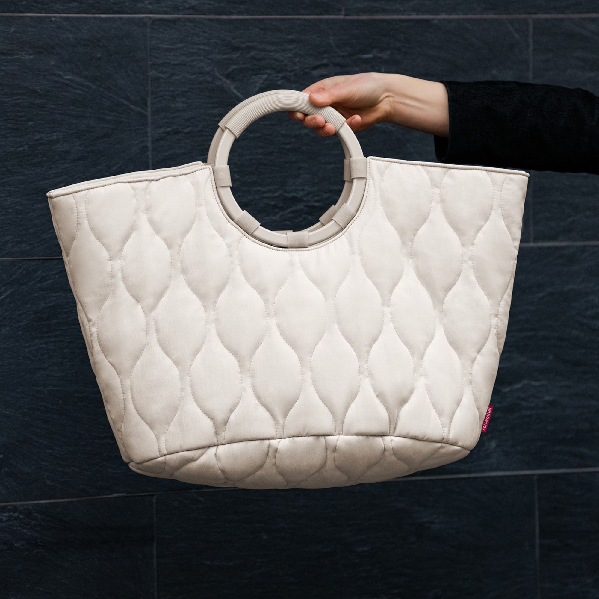 reisenthel - loopbag hobo - puffer stone