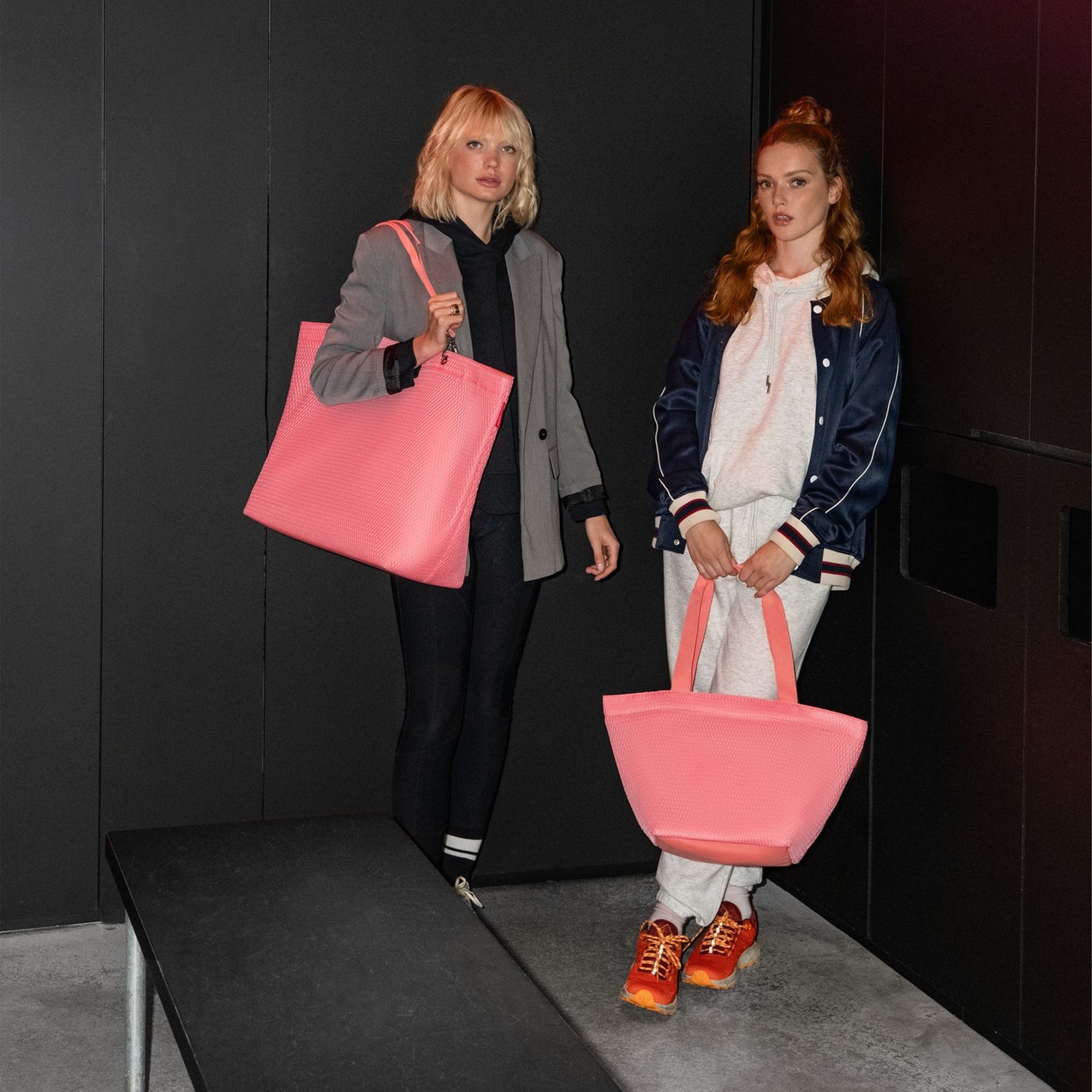 reisenthel - shopper M - mesh coral