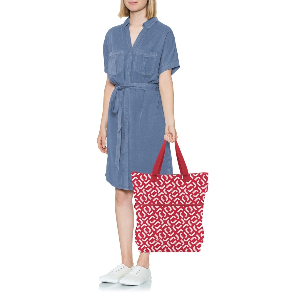 reisenthel - cooler-backpack - signature red