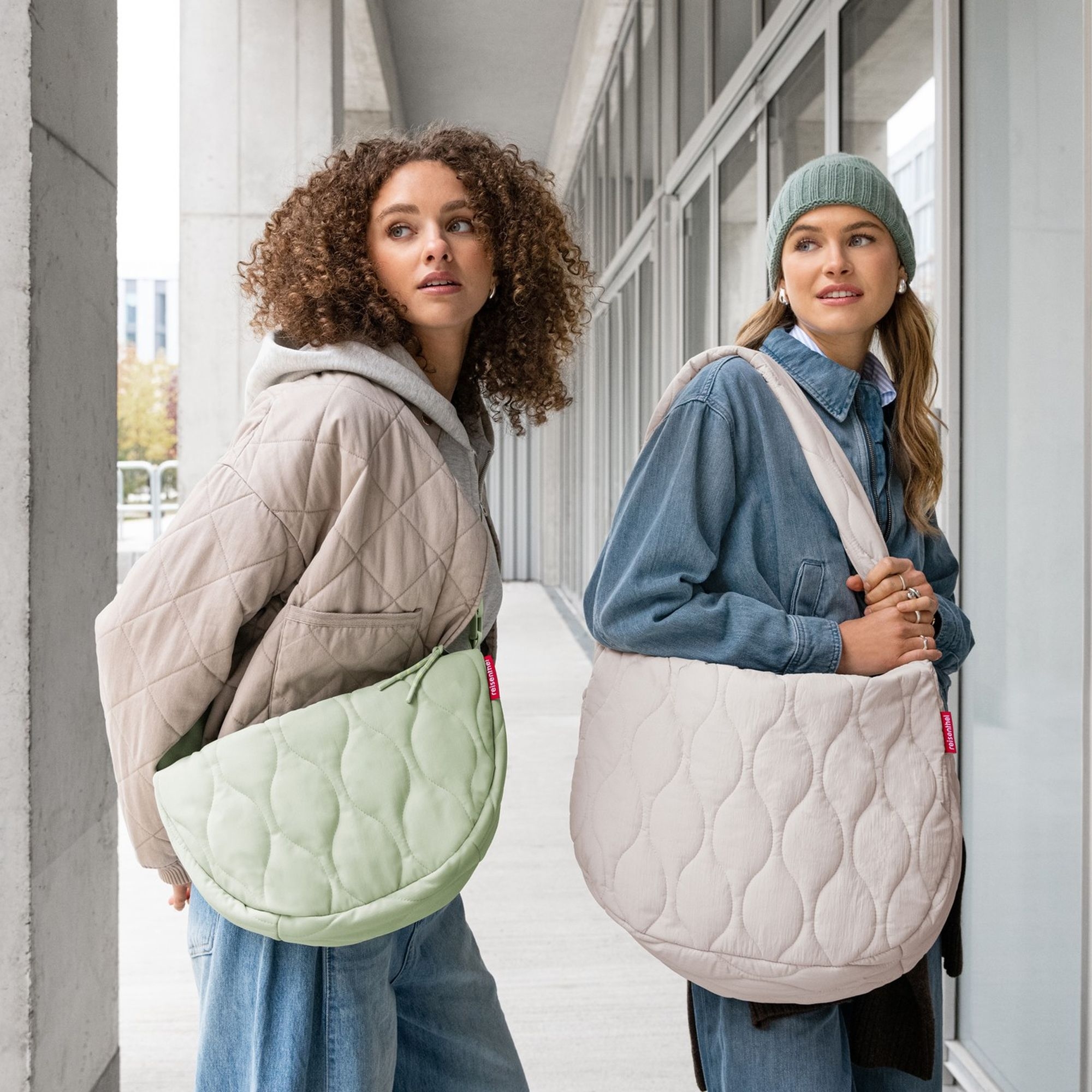 reisenthel - moonbag S - puffer iced matcha