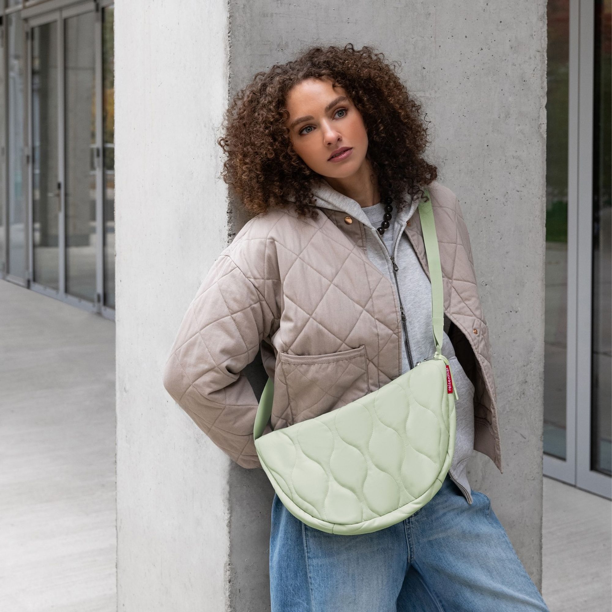 reisenthel - moonbag S - puffer iced matcha