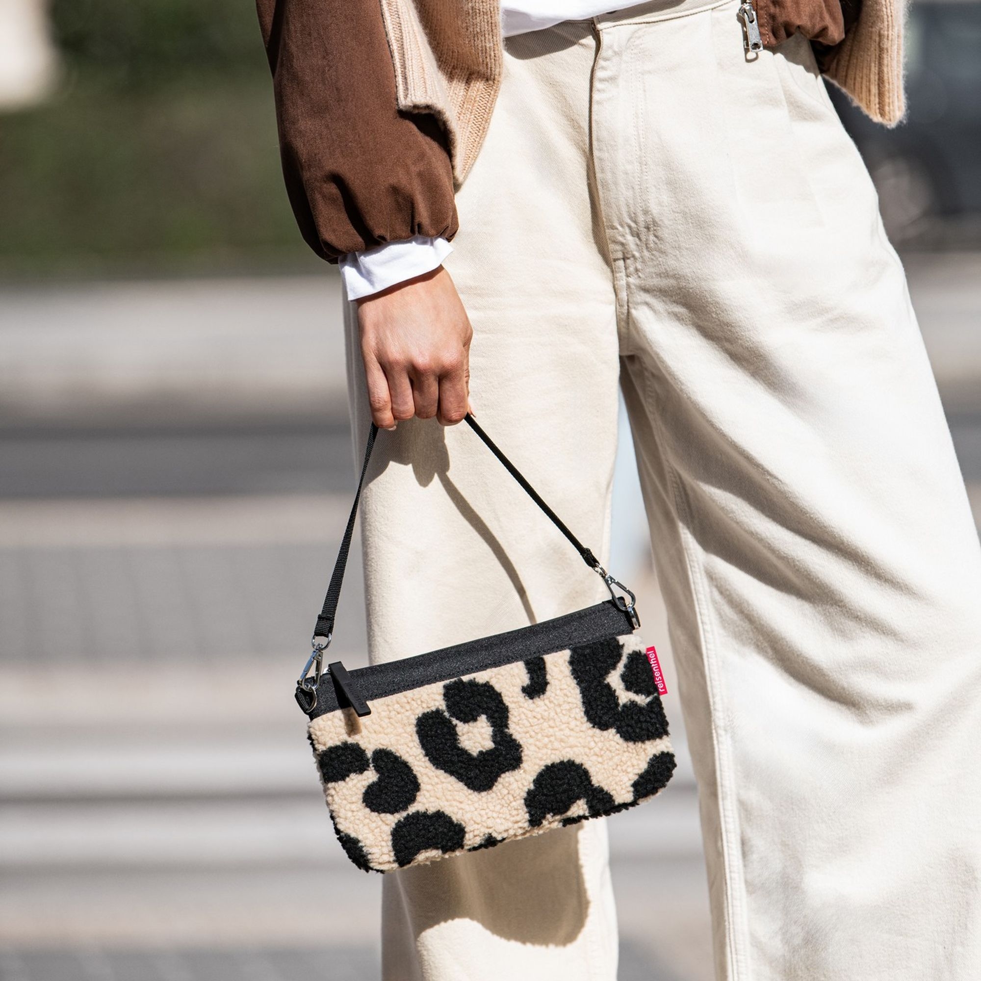 reisenthel - mini pouch -  teddy leo cream