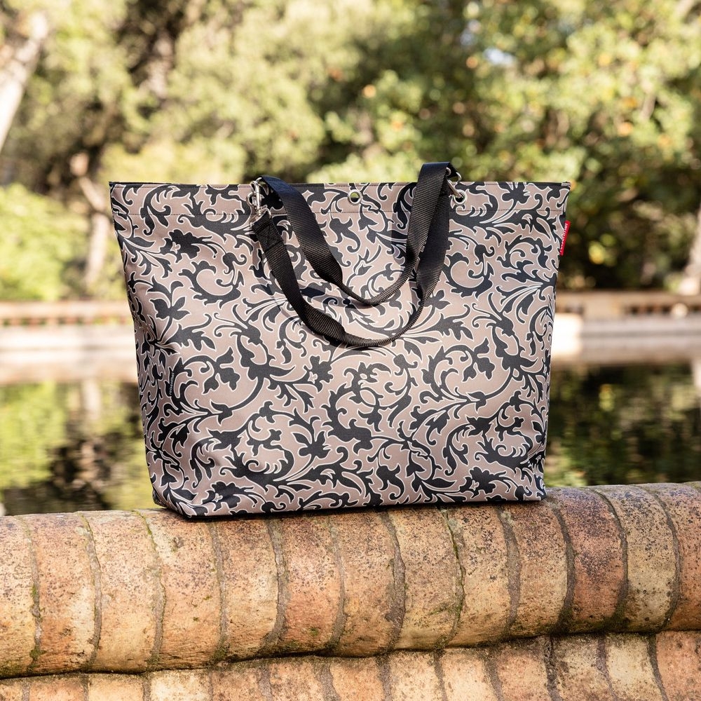reisenthel Shopper XL - Sac de courses spacieux et sac à main élégant en un - En matériau imperméable, Viola Celeste, XL reisenthel Shopper XL - Sac de courses spacieux et sac à main élégant en un - En matériau imperméable, Viola Celeste, XL