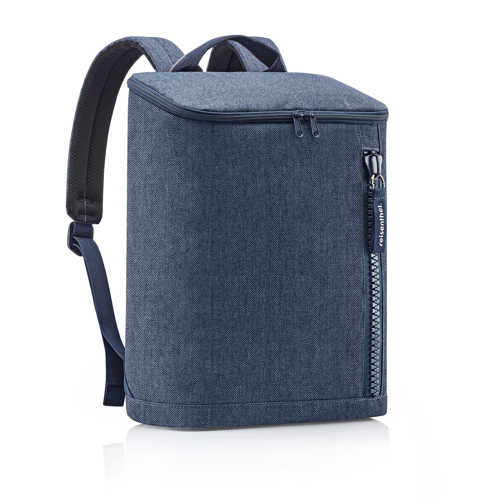 reisenthel - overnighter-backpack M - herringbone dark blue