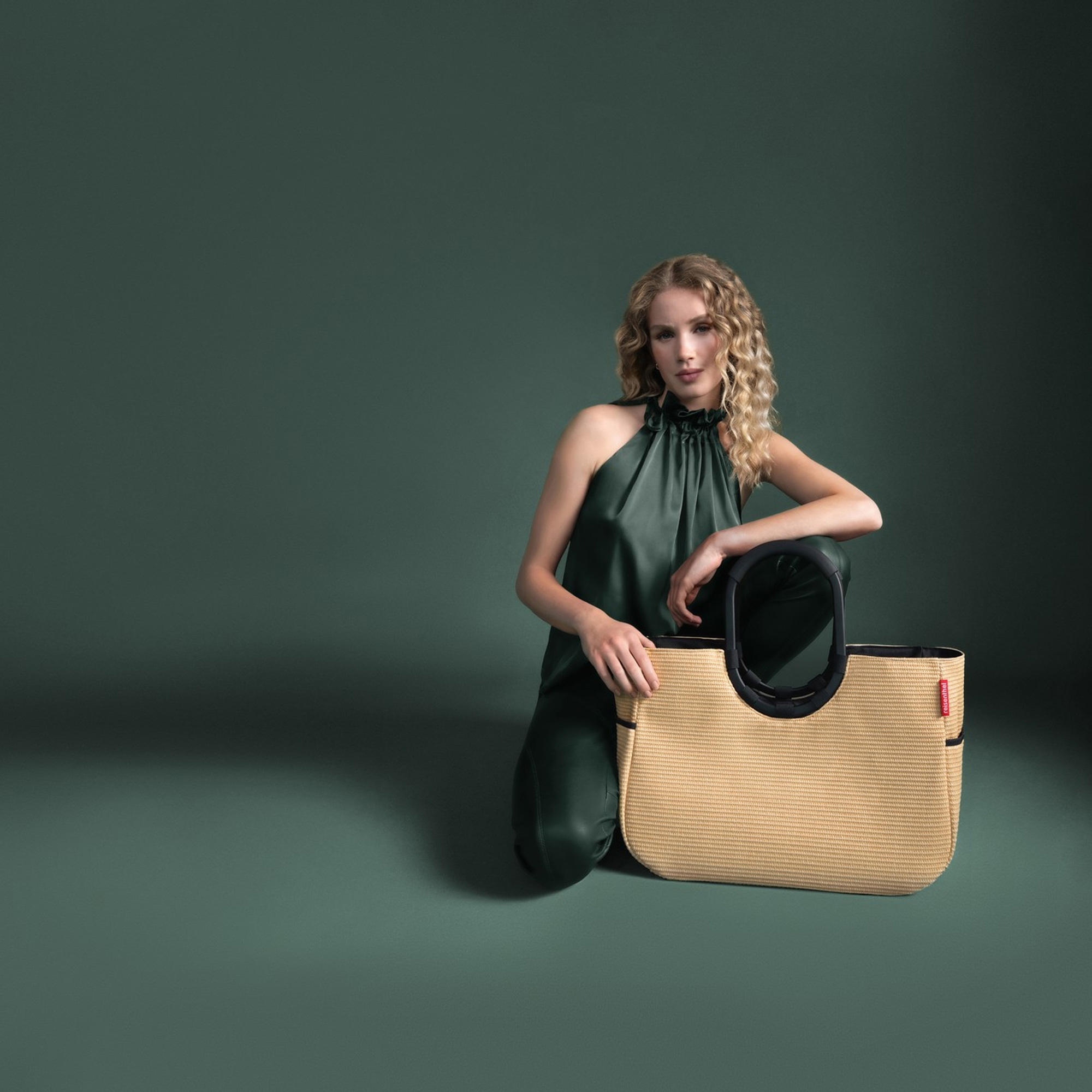 reisenthel - loopshopper L - frame raffia black reisenthel - loopshopper L - frame raffia black