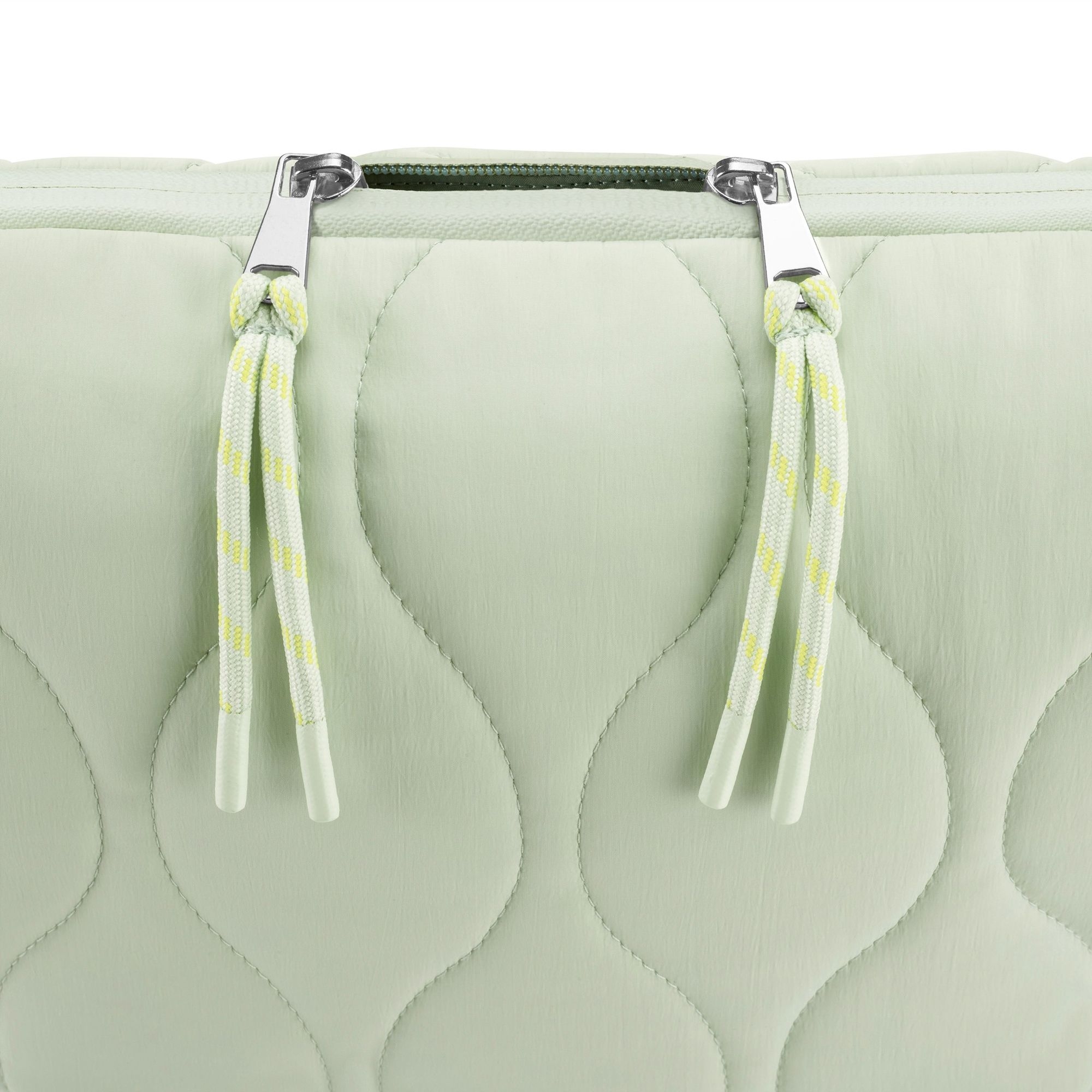 reisenthel - moonbag S - puffer iced matcha