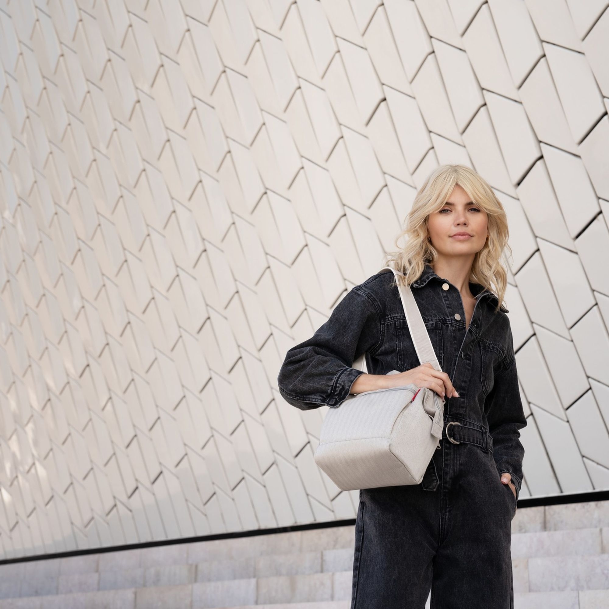 reisenthel - allrounder cross - herringbone sand reisenthel - allrounder cross - herringbone sand