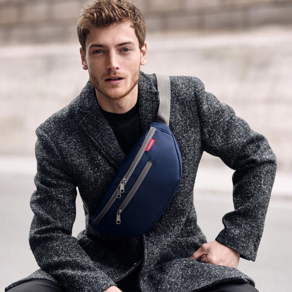 reisenthel - beltbag M - dark blue